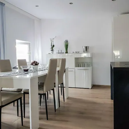 Luksusowe W Centrum Szczecina Apartmán *